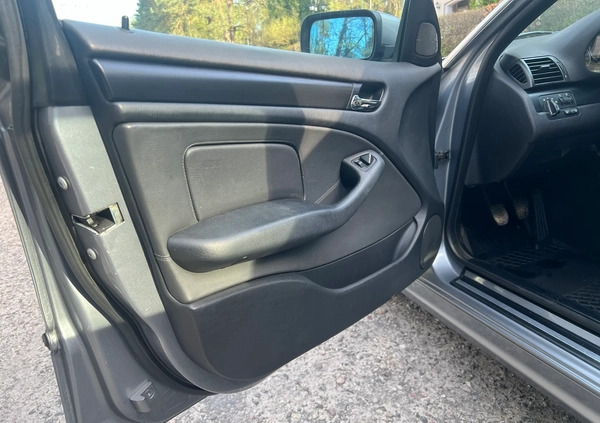 BMW Seria 3 cena 10500 przebieg: 391345, rok produkcji 2003 z Czeladź małe 529